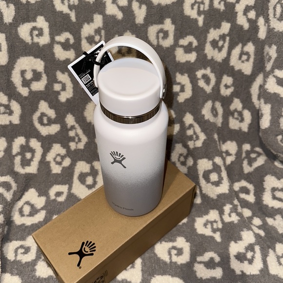 New Hydro Flask 32oz Wide Flex Cap Limited Edition Moonlight 😍 - Picture 13 of 16